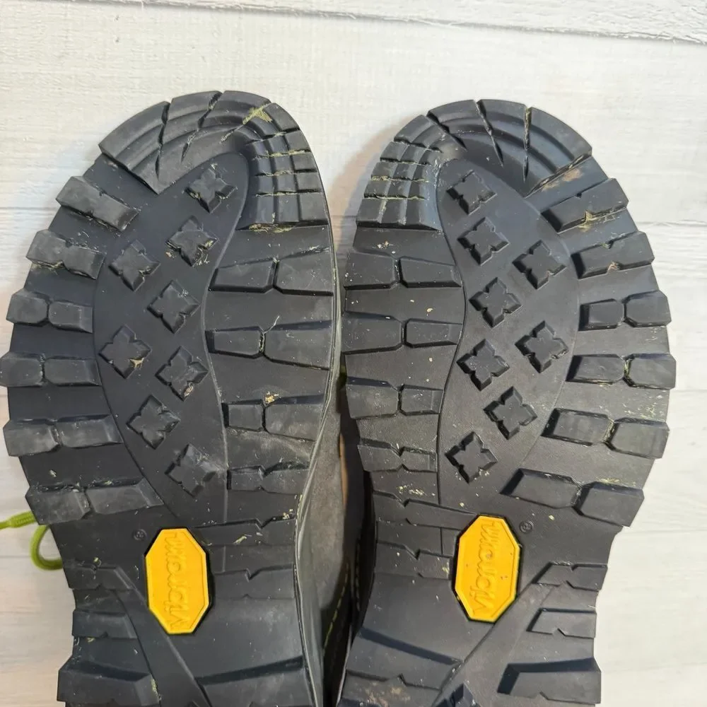 Schnees mens low top‎ hiking shoes boots men's 9